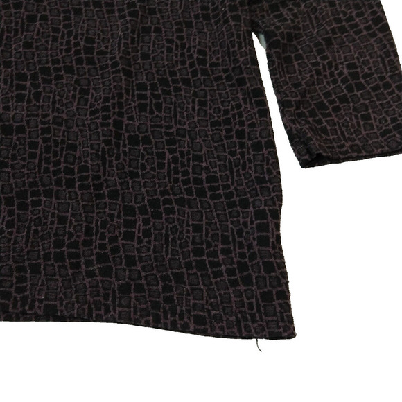 Cut Loose Women's Top Size S Purple Black Animal Print 3/4 Sleeve Round Neck - Picture 2 of 5